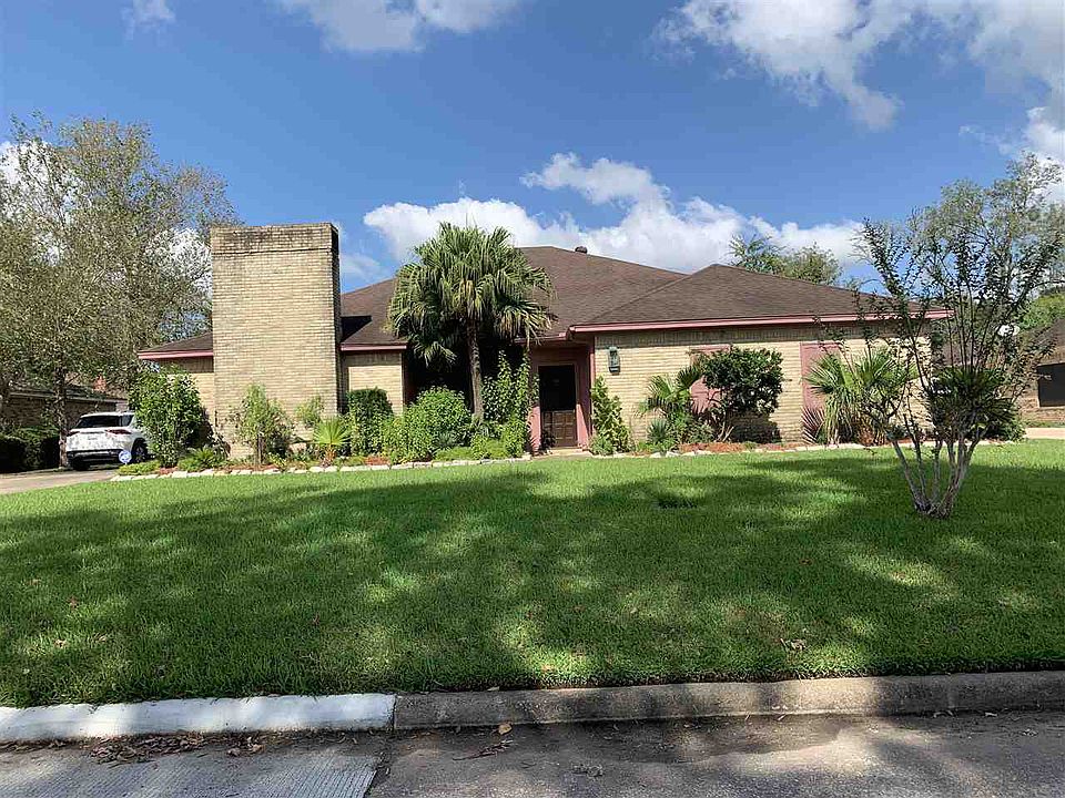 1st image of 4660 Elmhurst Dr