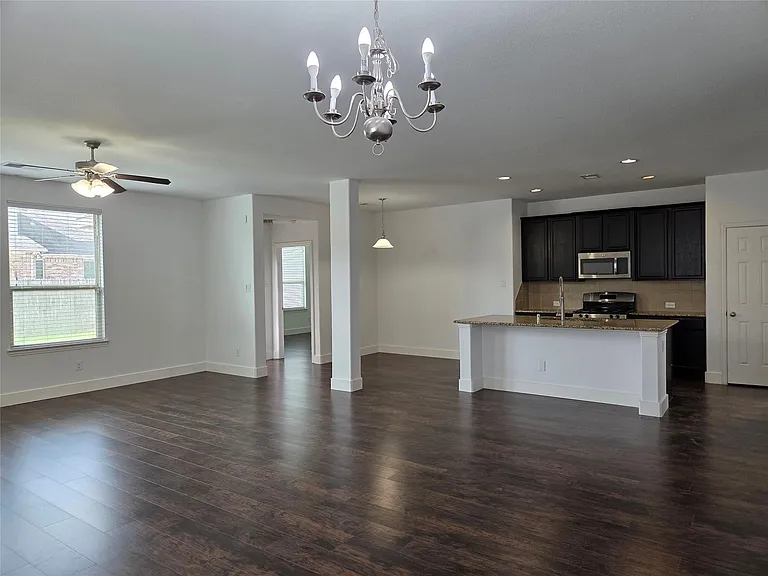 8206 Summer Lake Pass Ln — Photo 4