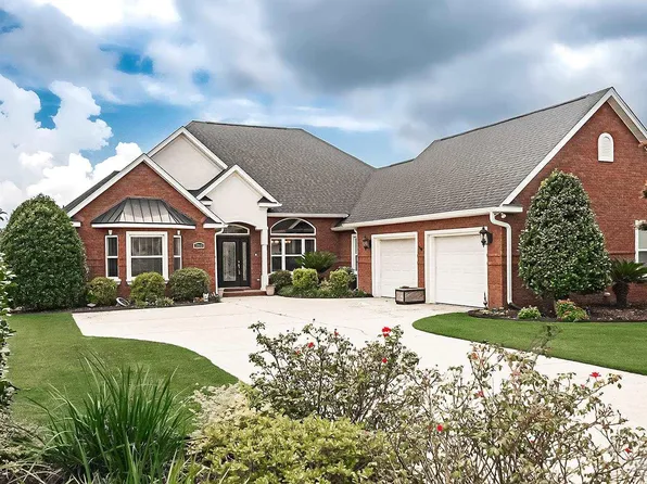 5713 Highland Lake Dr, Milton, FL 32583