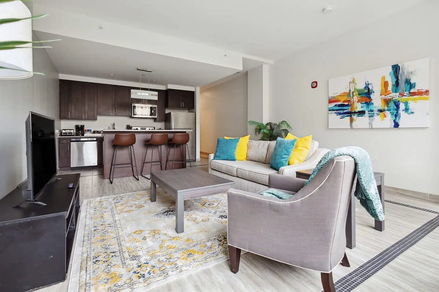 2 bed, 2.0 bath, 1248 sqft, $9,095 — Photo 3
