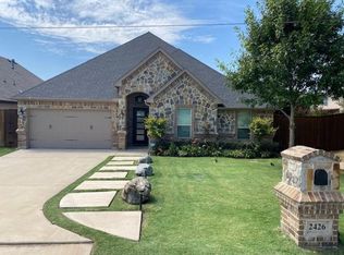 2426 Kuykendall Dr, Arlington, TX 76001