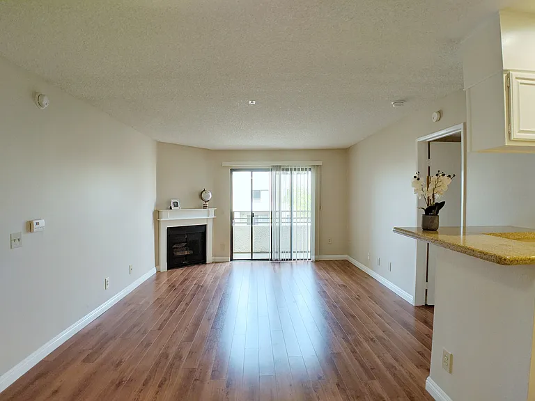 428 Hawthorne St — Photo 22