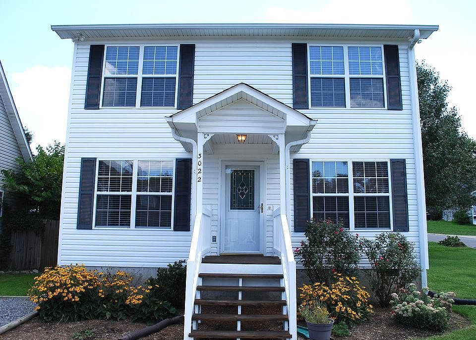1st image of 3022 Holly Brook Cir NE