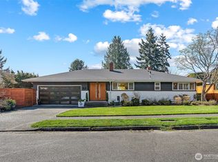 8659 Fauntlee Crest SW, Seattle, WA