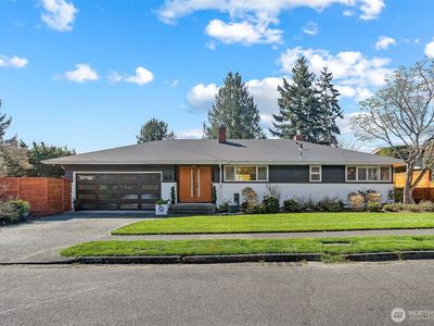 8659 Fauntlee Crest SW, Seattle, WA, 98136