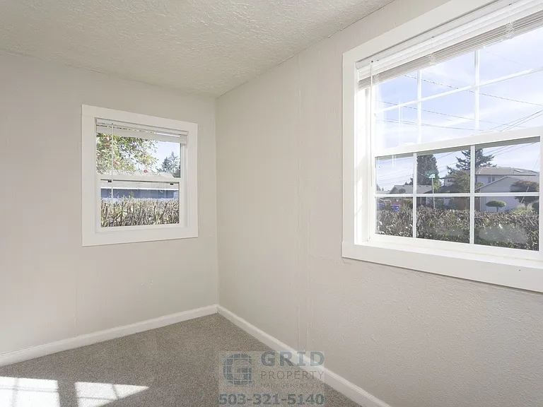 7537 SE 51st Ave — Photo 5