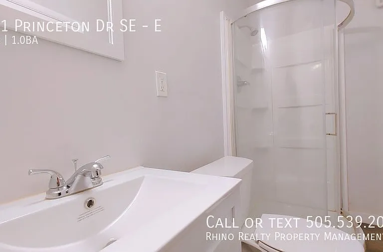 501 Princeton Dr SE #E — Photo 4