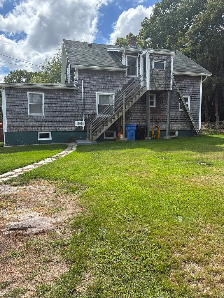 1 bed, 640 sqft, $1,950 — Photo 3