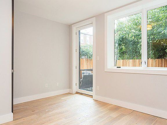 3rd image of 327 Bleecker St Floor 1