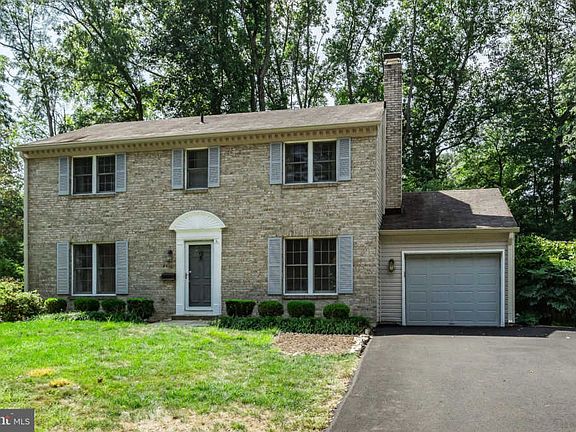 2nd image of 8611 Pappas Way