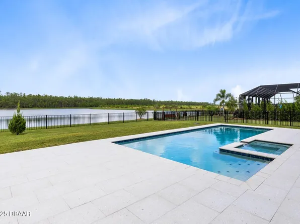 513 Mosaic Blvd, Daytona Beach, FL 32124