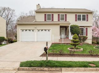 8810 Moverly Ct, Springfield, VA 22152