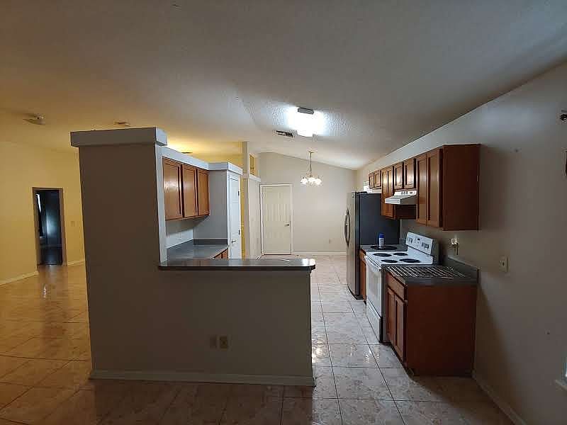 1st image of 4627 Sunbeam Station Ct