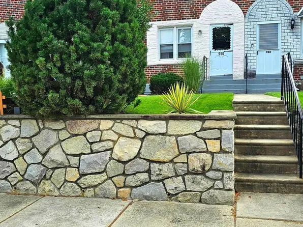 950 Grant Rd, Folcroft, PA 19032