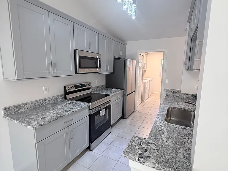 6143 Century Ct — Photo 16