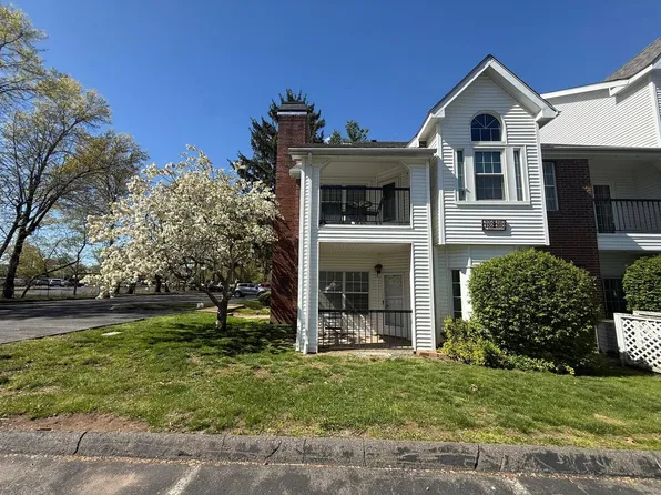 31 High St, East Hartford, CT 06118