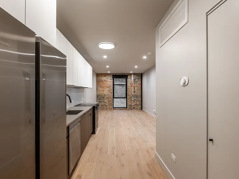 1706 Sherman Ave. — Photo 4