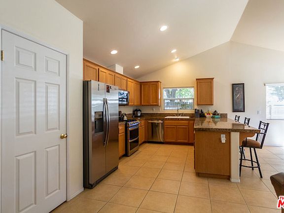 5th image of 510 Laughlin Ln