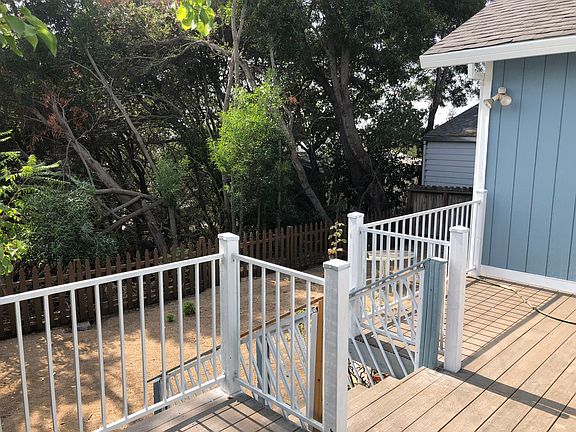 2nd image of 1189 Willow Ave