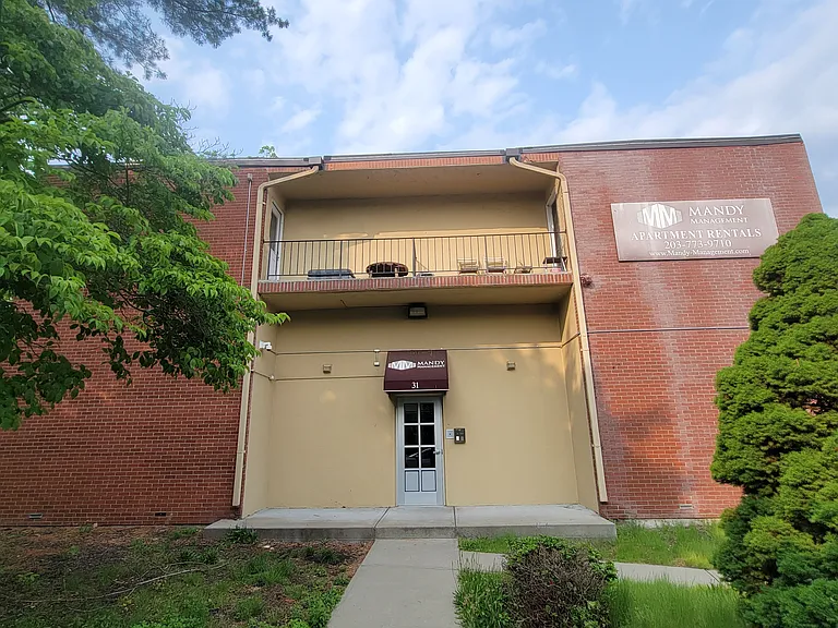 31 Austin St #77B — Photo 7