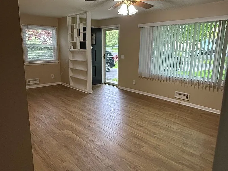 704 Rumson Rd — Photo 13