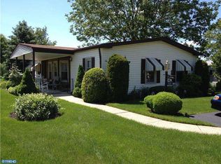 688 Honeysuckle Dr, North Wales, PA 19454