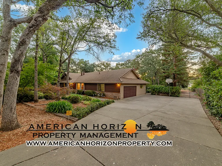 4341 Whispering Oaks Cir — Photo 5