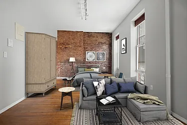 Rented by Cooper & Cooper Real Estate