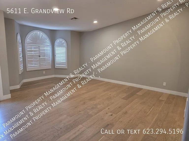 5611 E Grandview Rd — Photo 8