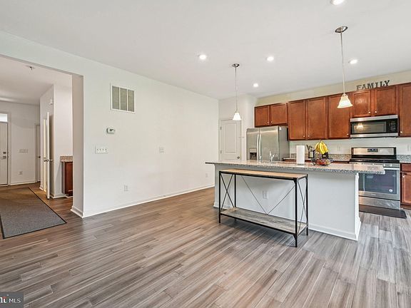 5th image of 3636 Chippendale Cir