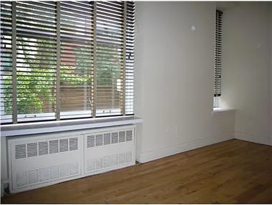 Rented by Douglas Elliman | media 33