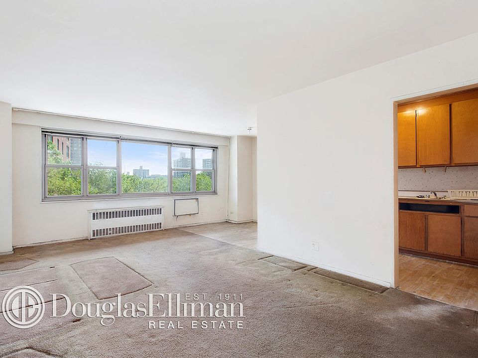 1st image of 2915 W 5th St APT 4A