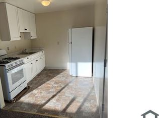 2905 Bona St APT 4, Oakland, CA 94601