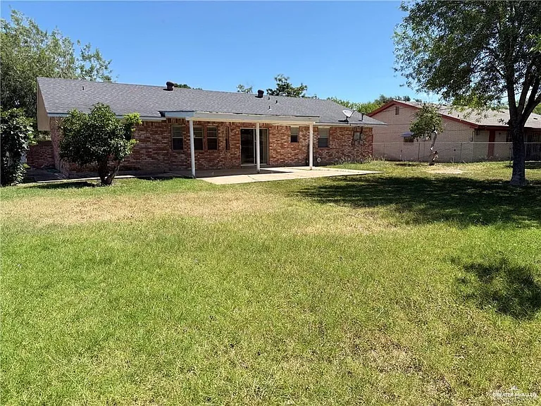 715 Daffodil Ave — Photo 8