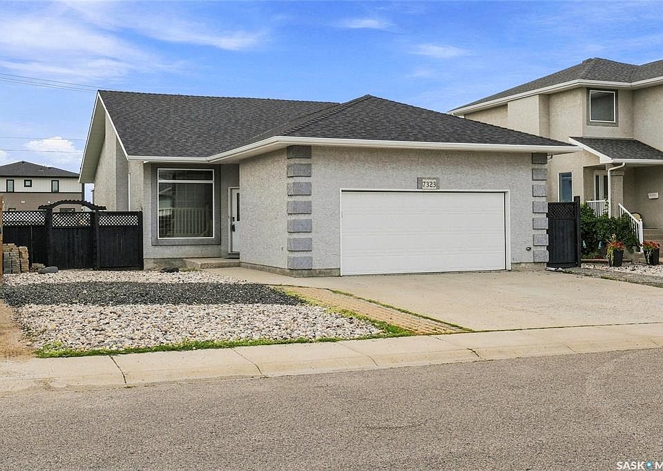 1st image of 7323 Maple View CRESCENT