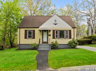 110 Harper Ave, New Haven, CT 06515