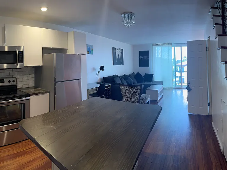 4477 Mentone St #203 — Photo 20