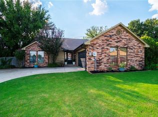 2305 Tracys Ter, Edmond, OK 73013