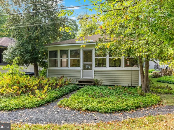 1285 Nursery Rd Unit 5, Green Lane, PA 18054