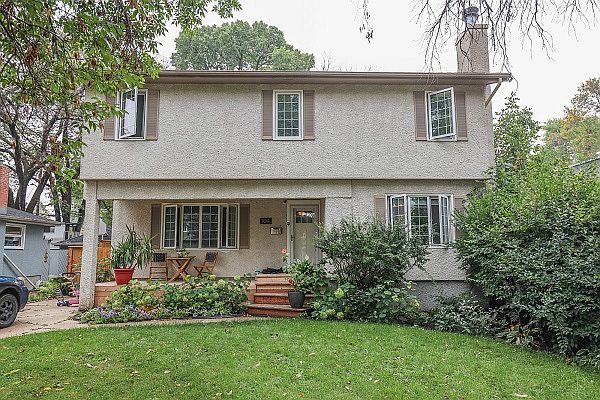 1st image of 104 Elm Park Rd #104