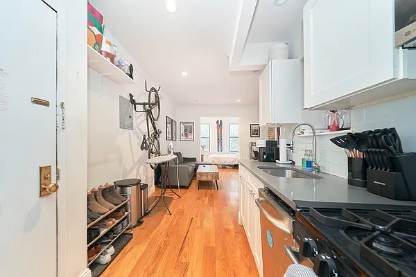 Rented by Living New York | media 9