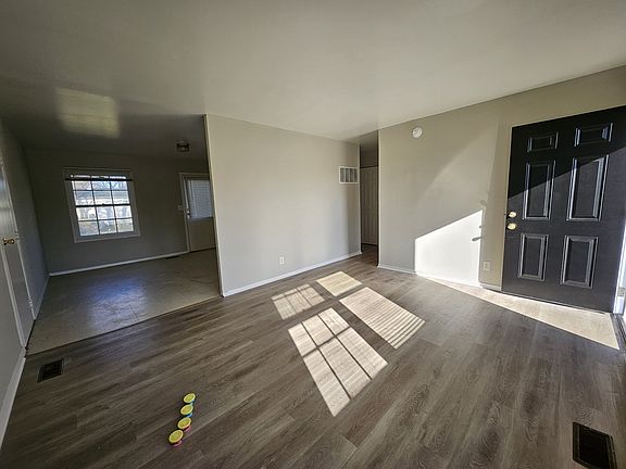 3rd image of 8414 Meadowlark Dr