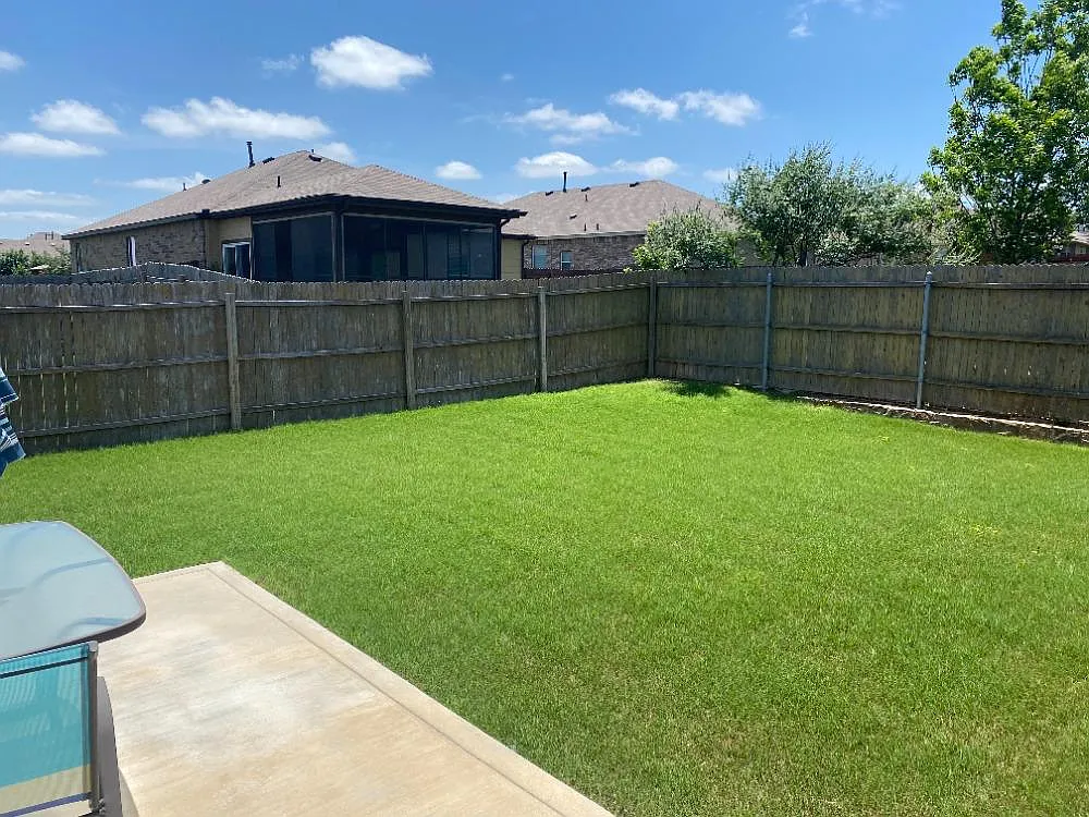 3 bed, 1659 sqft, $2,100 — Photo 2