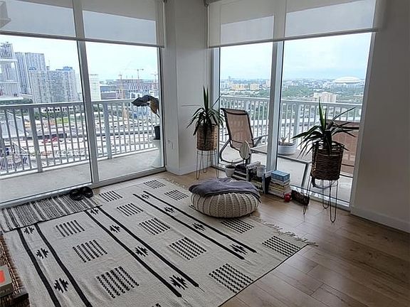2nd image of 1424 NE Miami Pl #2400