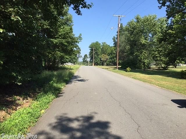 2nd image of 3702 Cloverdale Rd