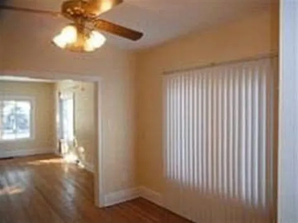 632 E Park Blvd, Villa Park, IL 60181