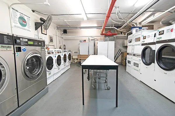 Rented by Oxford Property Group | media 17