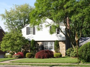 2086 Jenkintown Rd, Glenside, PA 19038