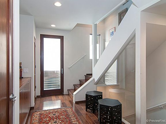 4th image of 206 W Ivy St