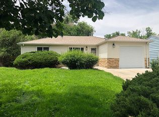 751 Geneva St, Aurora, CO 80010